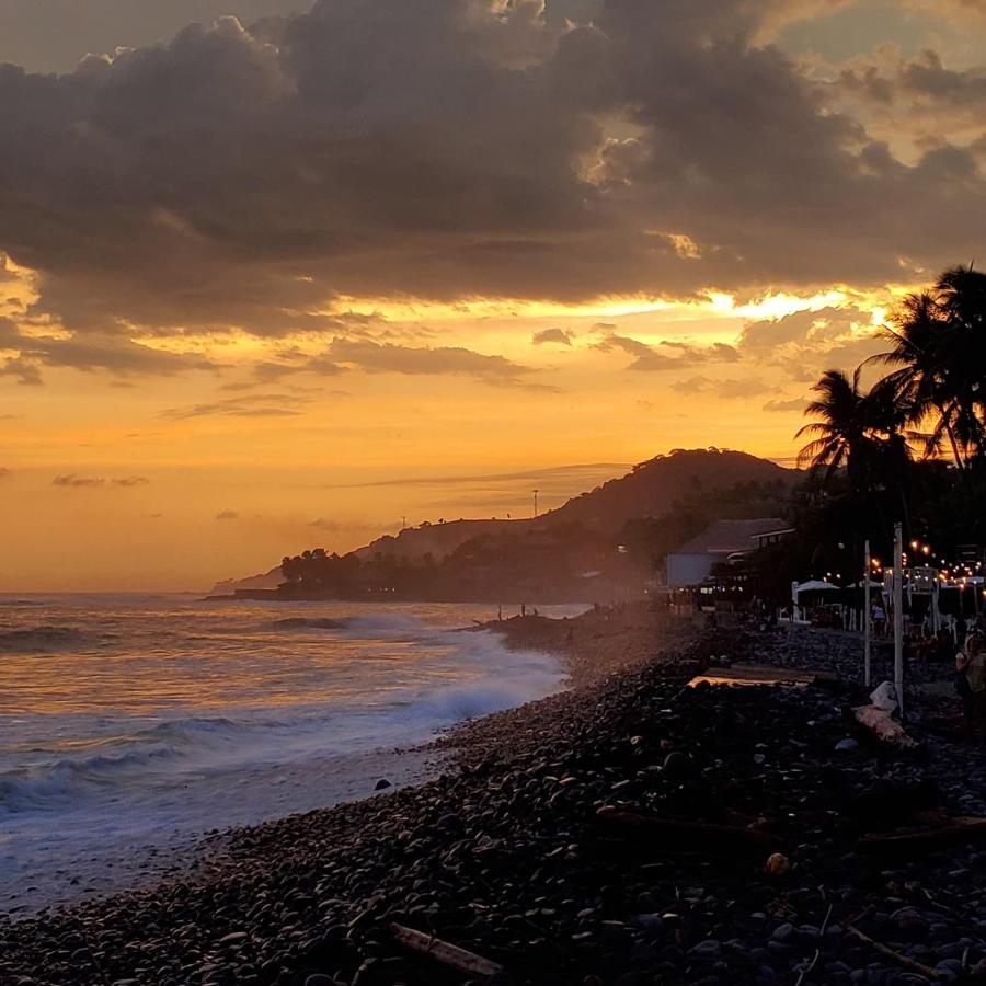 Layback Surf Hotel Tamanique Exterior foto